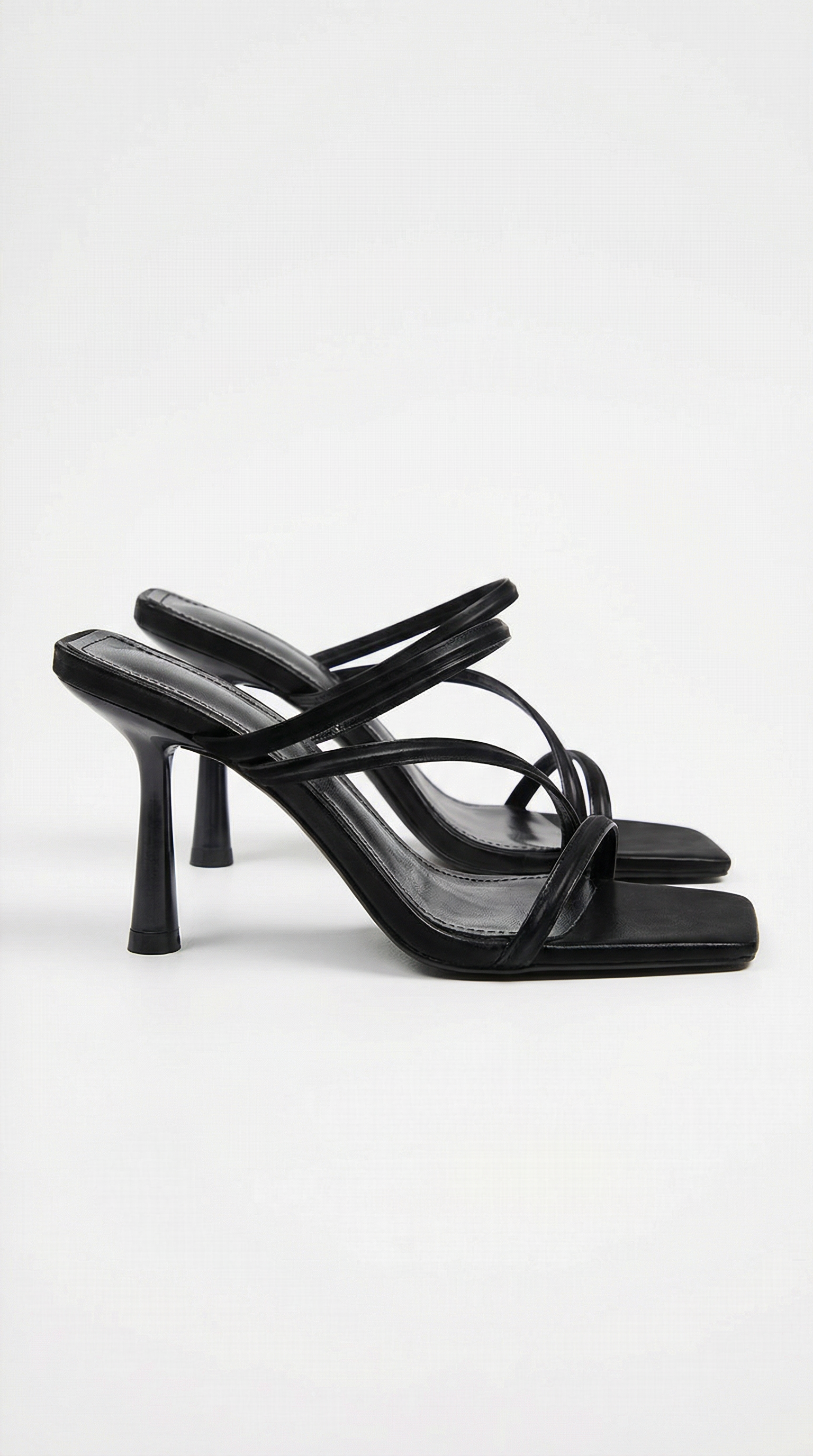 Mules con tiras de Amanda