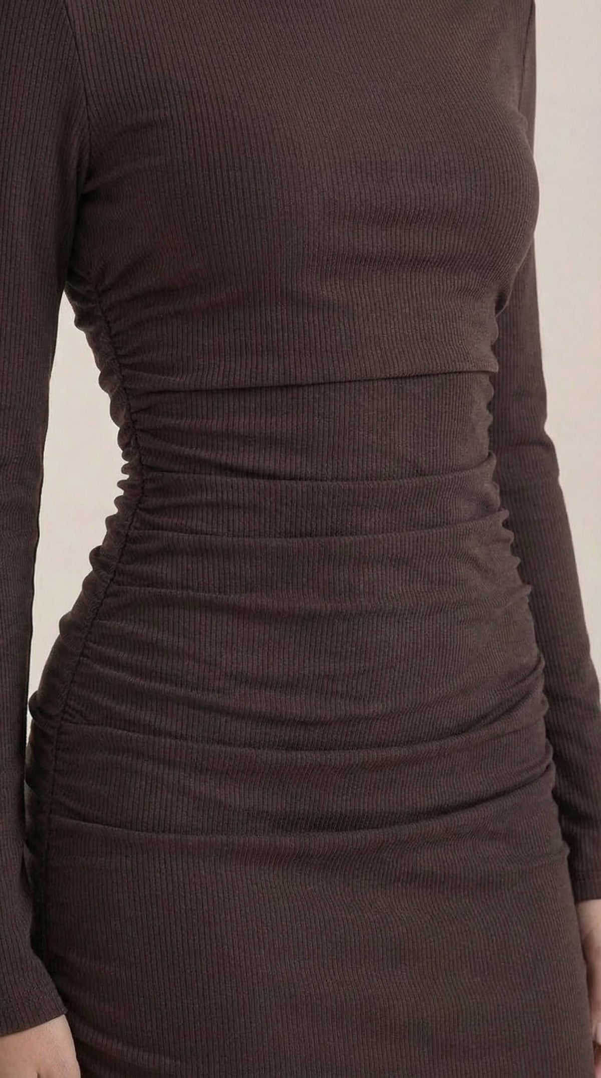 Vestido Mini Acampanado Sin Mangas de Elle